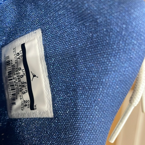 Jordan 12 Obsidian - Picture 5 of 7